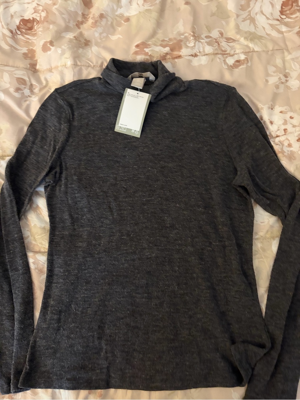 H&M Women's Dark Gray Ribbed Turtleneck Long Sleeve Knit Top